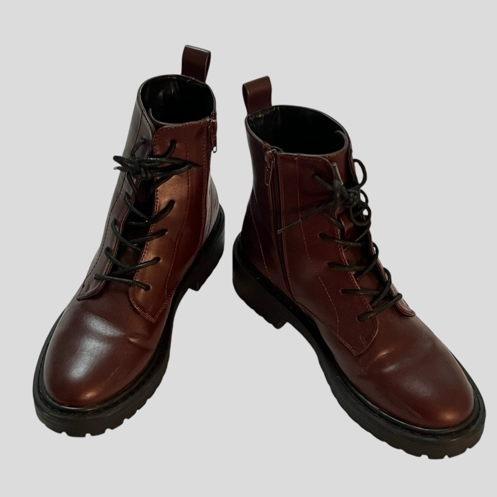 Only Women’s Combat Boots 6.5 Burgundy